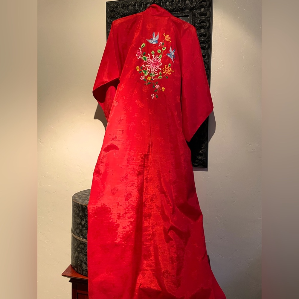 Red Vintage Embroidered Kimono Robe with Multicolor Flowers. Stunning!